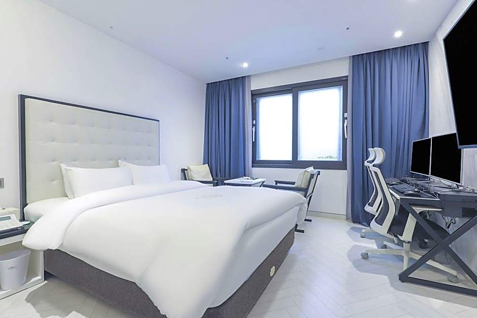 Daegu Dongseongro Hotel Labella