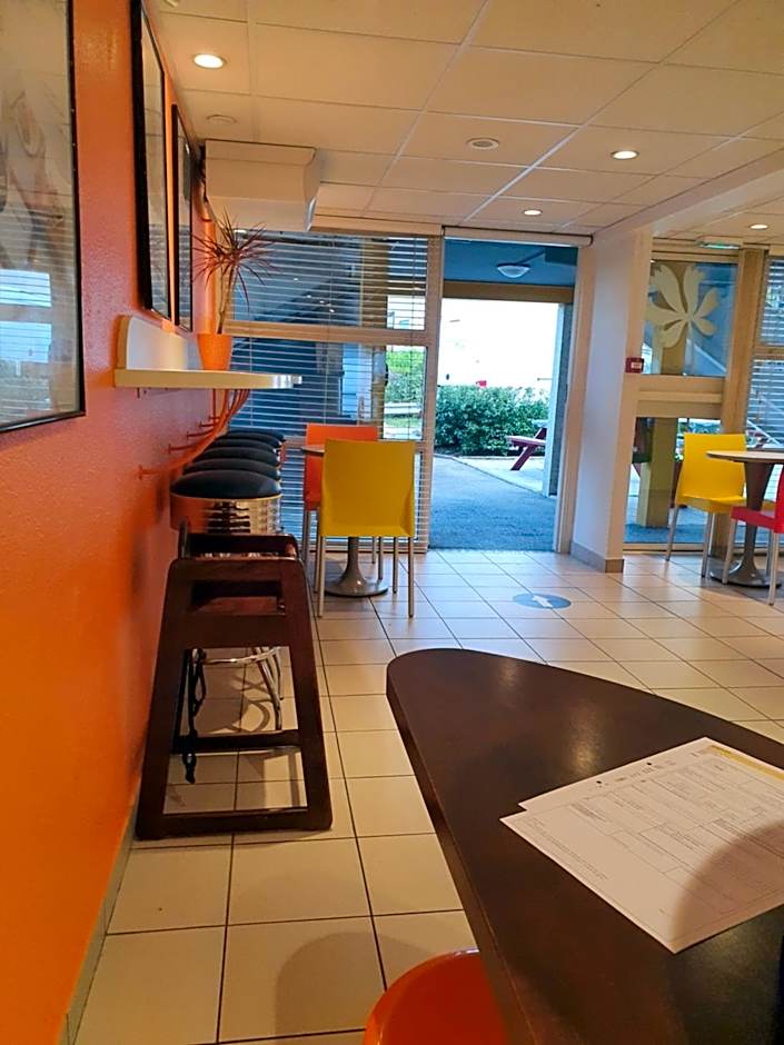 Premiere Classe Besancon Ecole Valentin