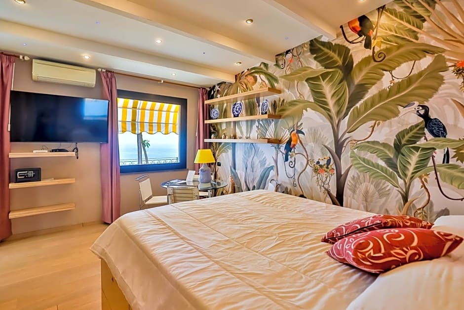 Villa Santa Maria - Luxury Sea View Rooms