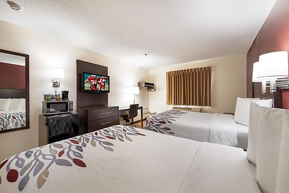 Red Roof Inn Auburn