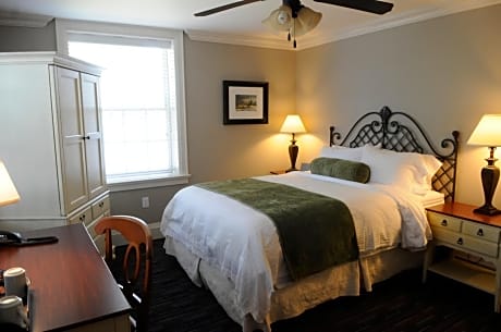 Standard Queen Room - Inn