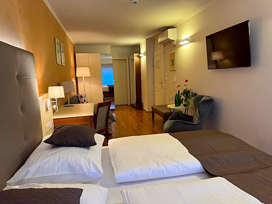 The Golden Wheel Boutique Hotel