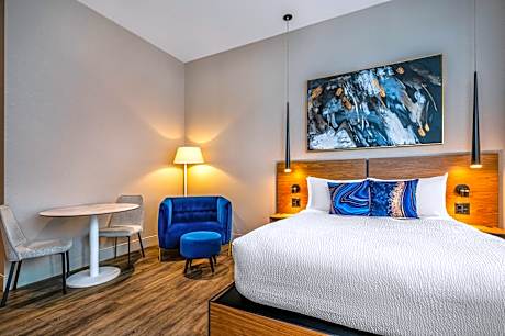 King Room - Non-Smoking