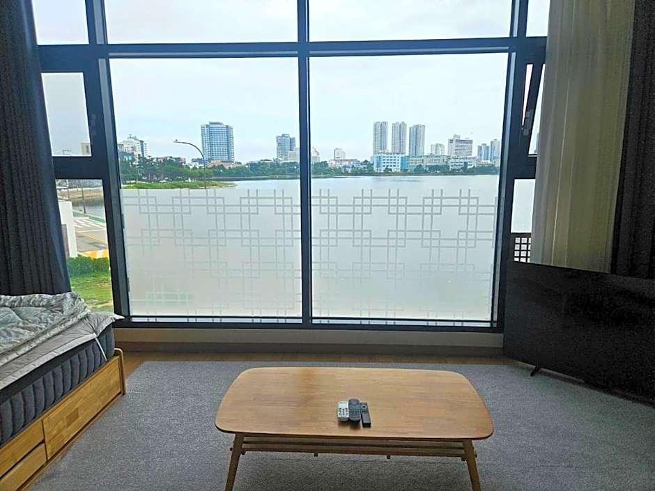 Lakestone&Hotel Sokcho
