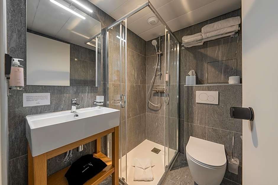 GREEN PARK HOTEL PARIS