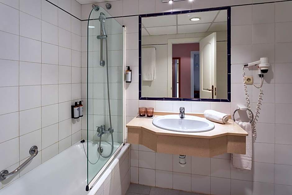 Sol Sancti Petri Aparthotel