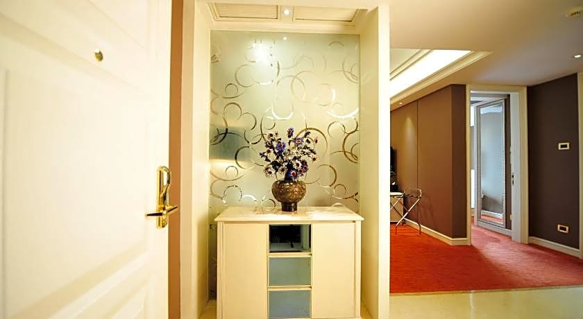 Wealthy Hotel Suzhou