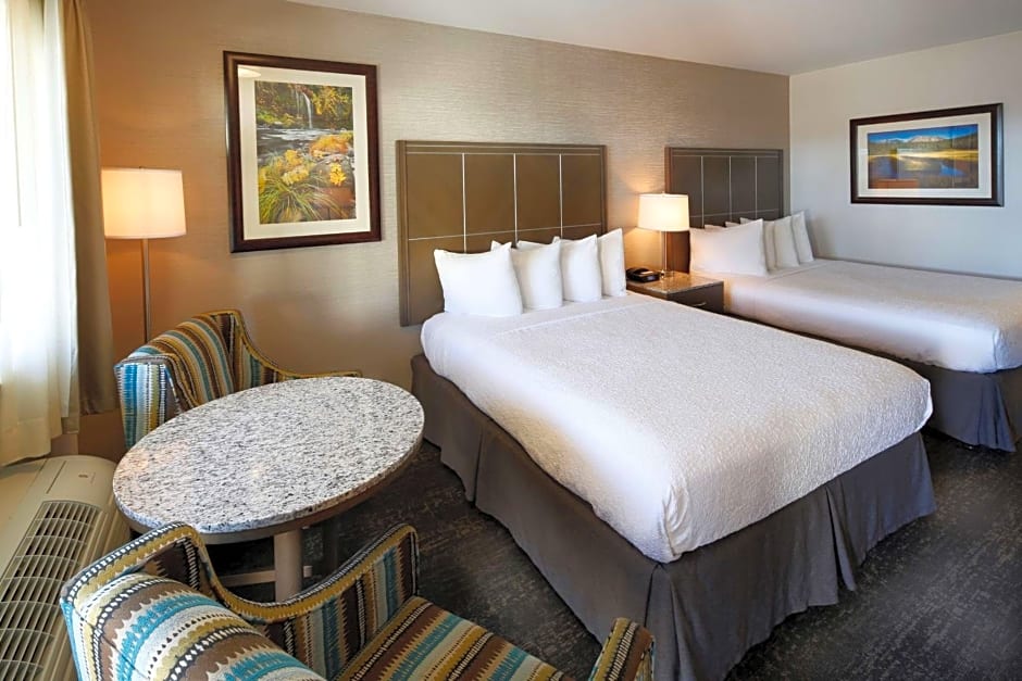 Best Western Plus Hilltop Inn