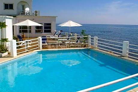 Hotel Ariana