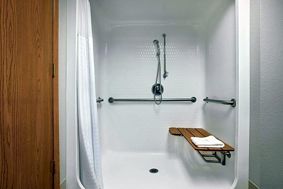 AmericInn by Wyndham Branson & Conference Center