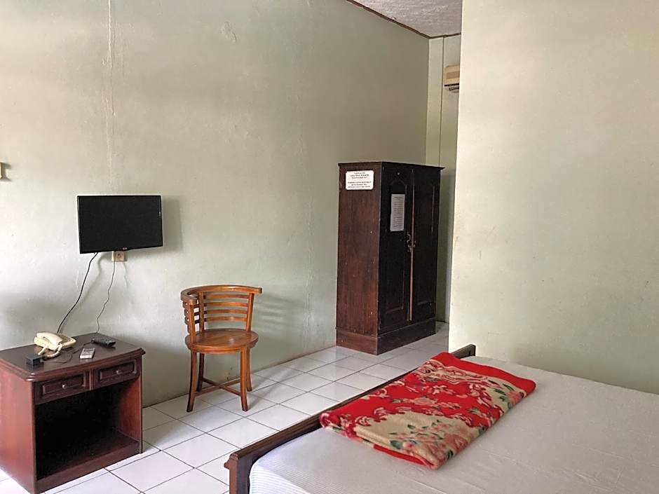 Hotel Garuda Syariah near Alun Alun Banjarnegara