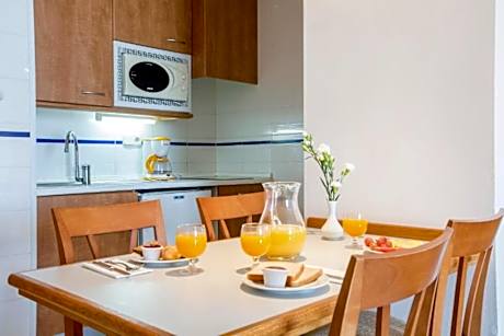 APARTMENT ONE BEDROOM 2 ADULTS + 1 CHILD