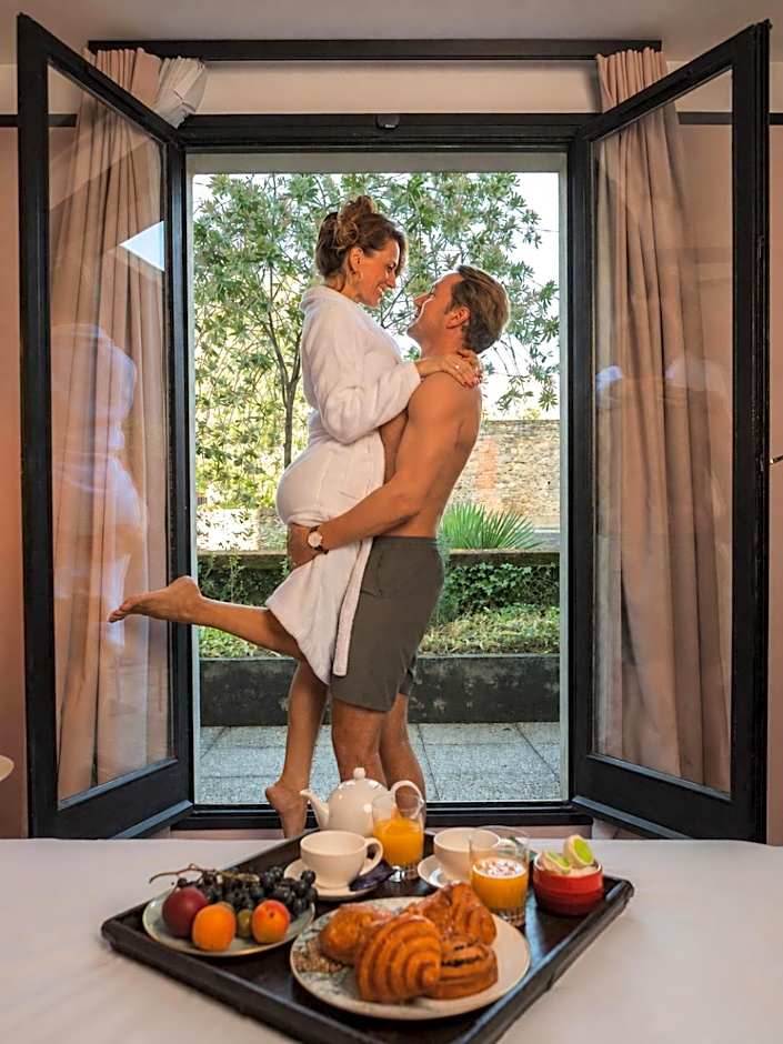 LHotel - face au château - boutique hôtel et séminaires