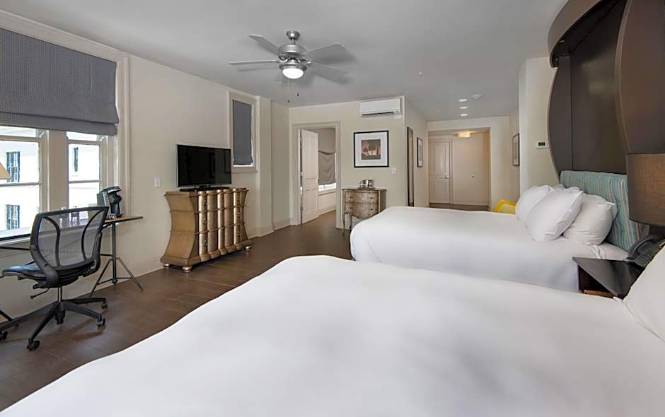 White House Hotel