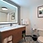 La Quinta Inn & Suites by Wyndham Sherman