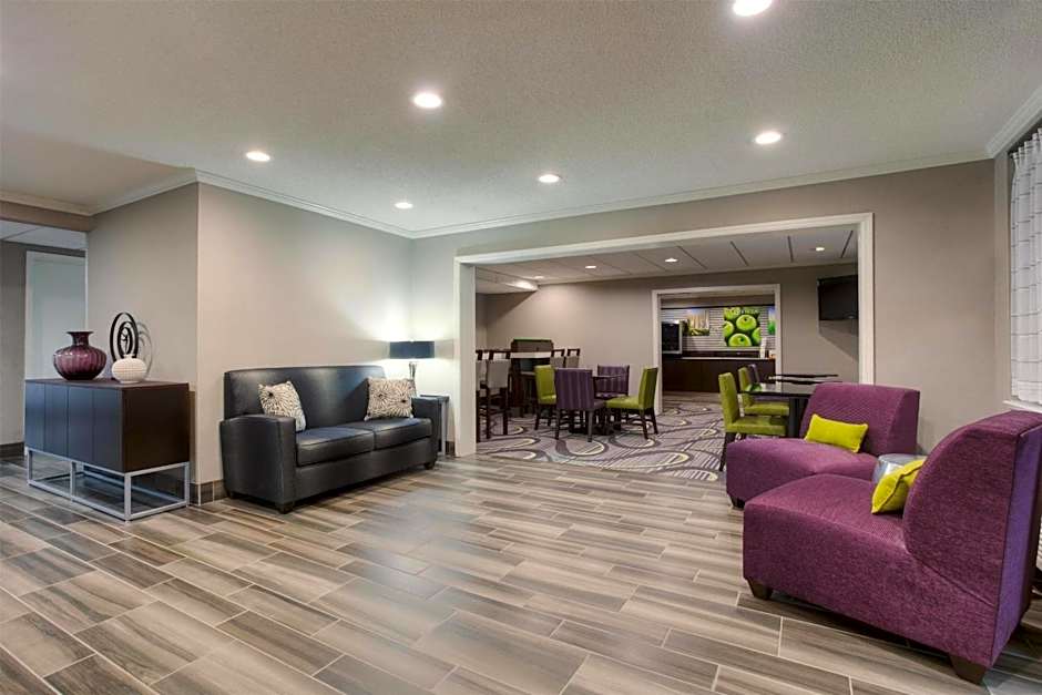 La Quinta Inn & Suites by Wyndham Atlanta Roswell