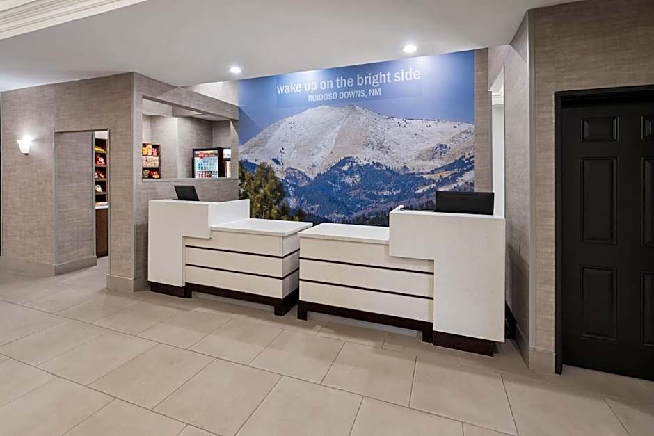 La Quinta Inn & Suites by Wyndham Ruidoso Downs