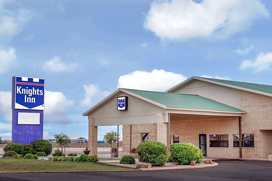 Knights Inn - Slaton