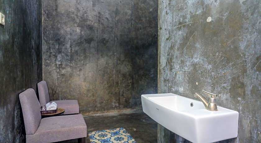 RedDoorz near Jumbo Mall Sragen