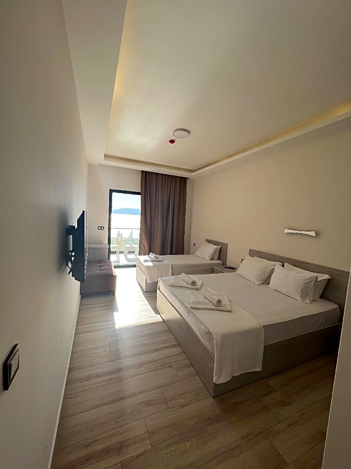 Life Point Hotel