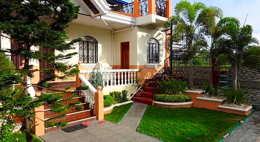 The Executive Villa Inn & Suites