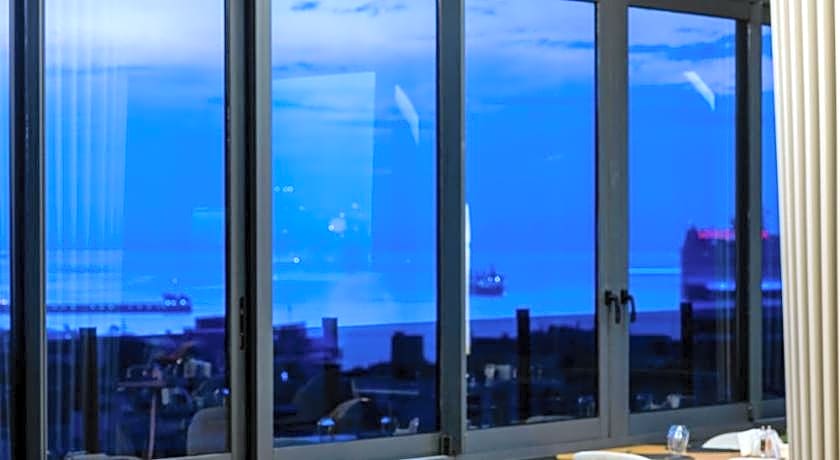 DoubleTree By Hilton Hotel Izmir - Alsancak