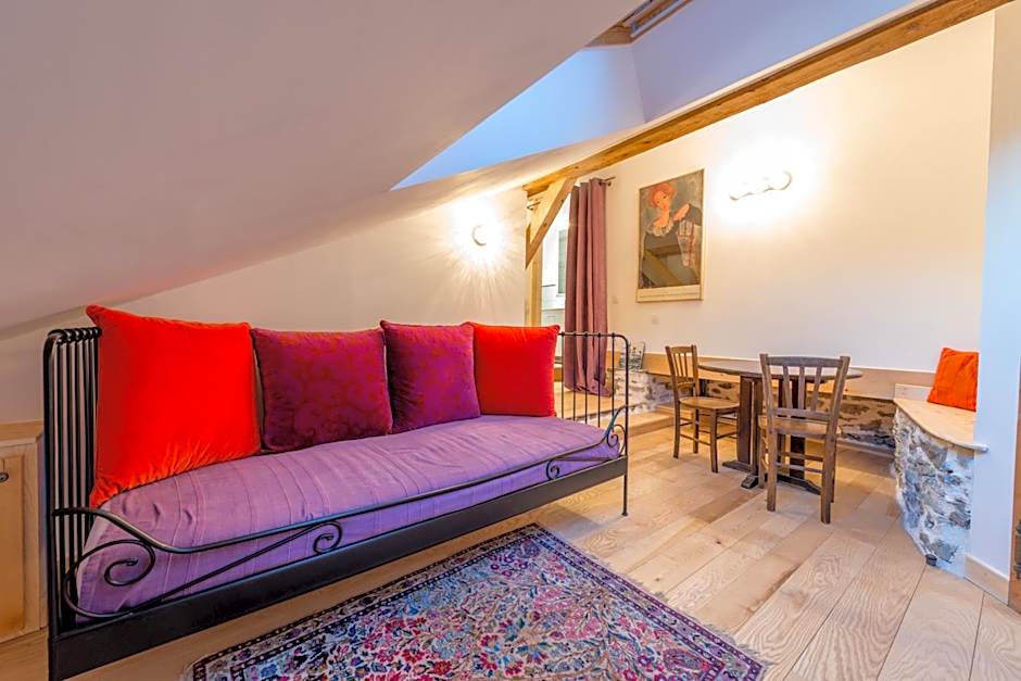 Au Cheval Blanc - appartements et chambres d'hôtes