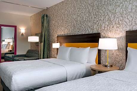 2 Queen Beds Studio Suite