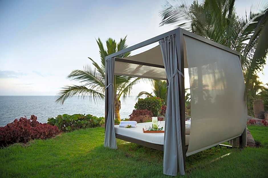 Adrián Hoteles Roca Nivaria