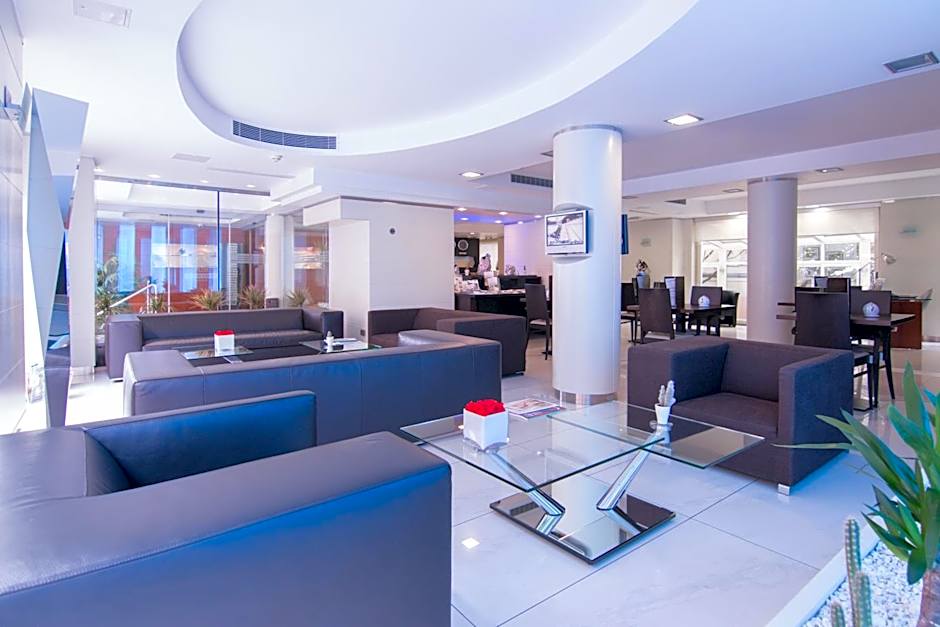 Best Western Plus Grand Hotel Victor Hugo