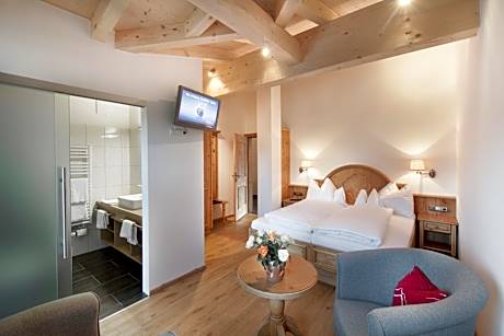 Double Room with Balcony - Annex
