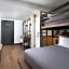 Moxy by Marriott Chicago Downtown