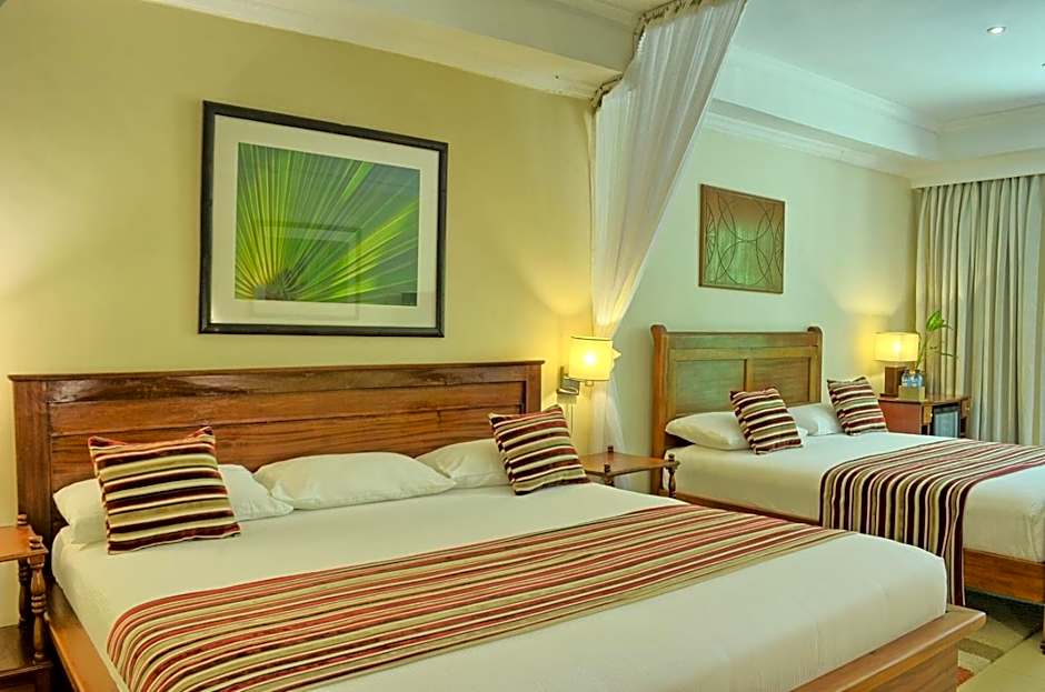 Sovereign Hotel