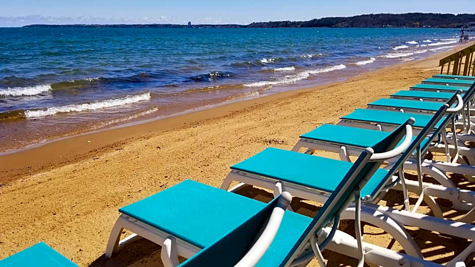 Brio Beach Inn