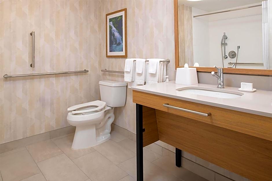 Hampton Inn By Hilton & Suites Redding