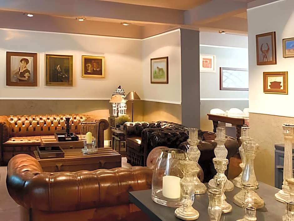 Century Hotel