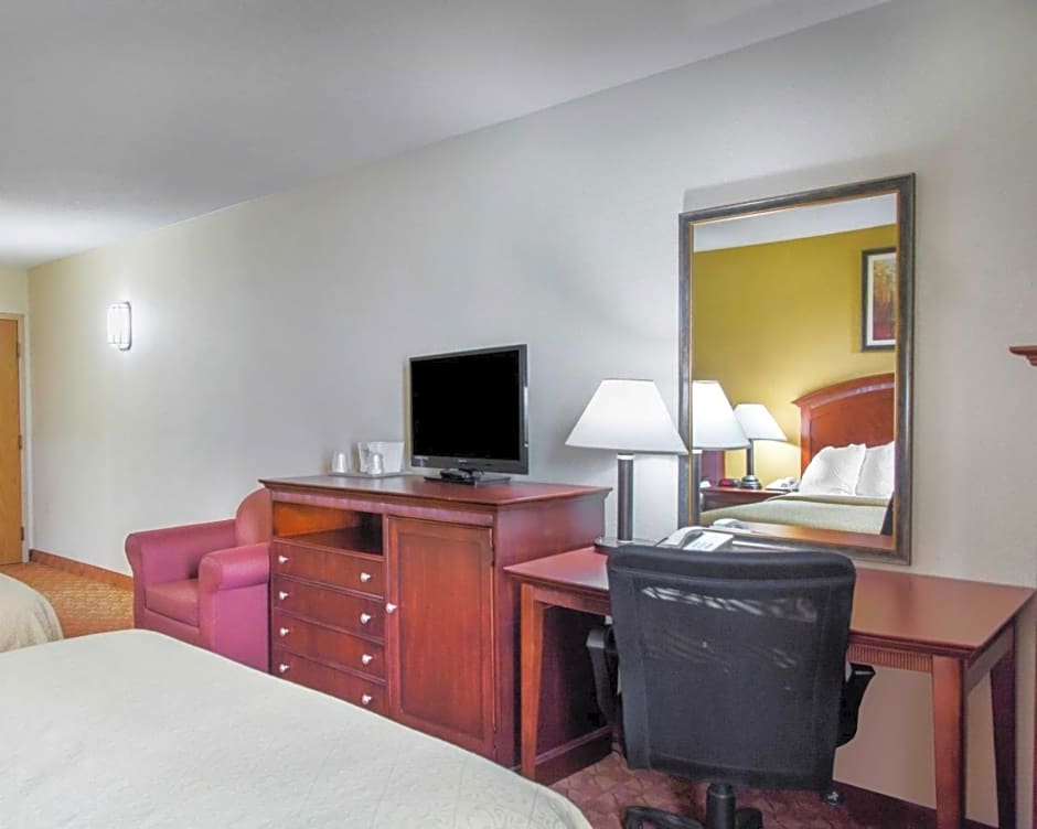 Quality Inn & Suites Miamisburg - Dayton South