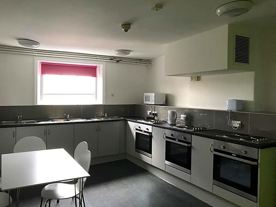 Leinster House (Bayswater)