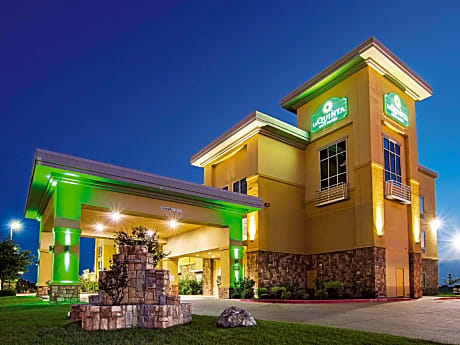 La Quinta by Wyndham Ft. Worth - Forest Hill, TX