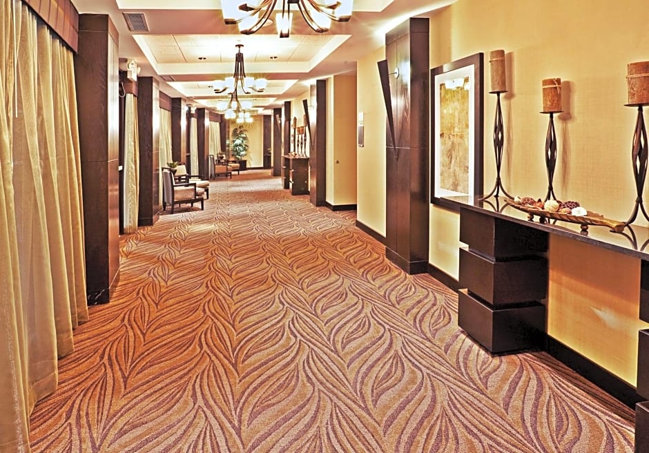 Holiday Inn & Suites Stillwater-University West, an IHG Hotel