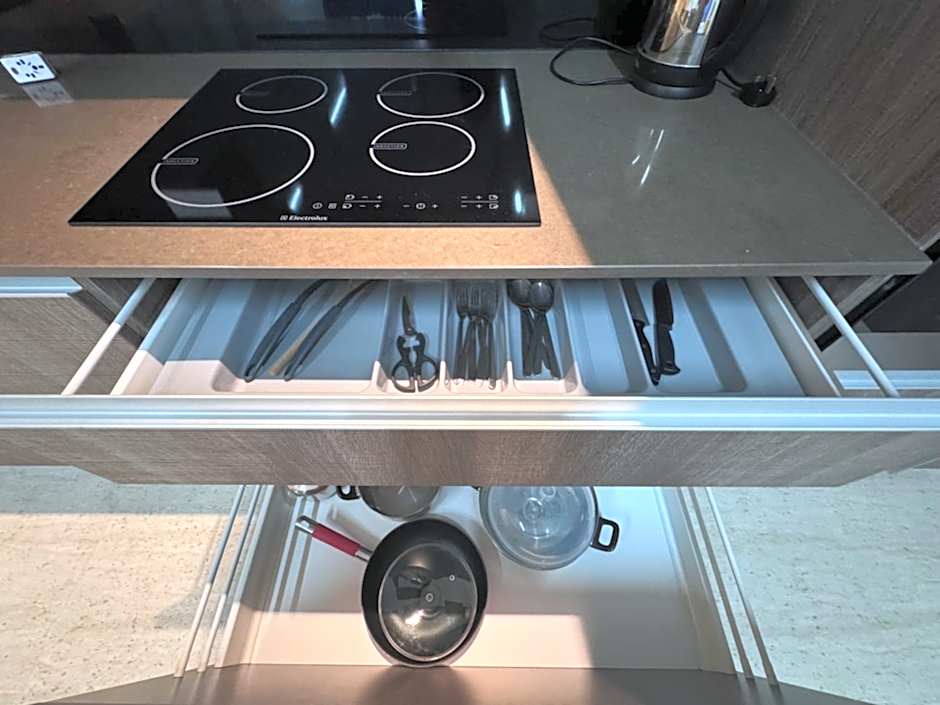 By The Sea Direct Seaview n Pool view#B53