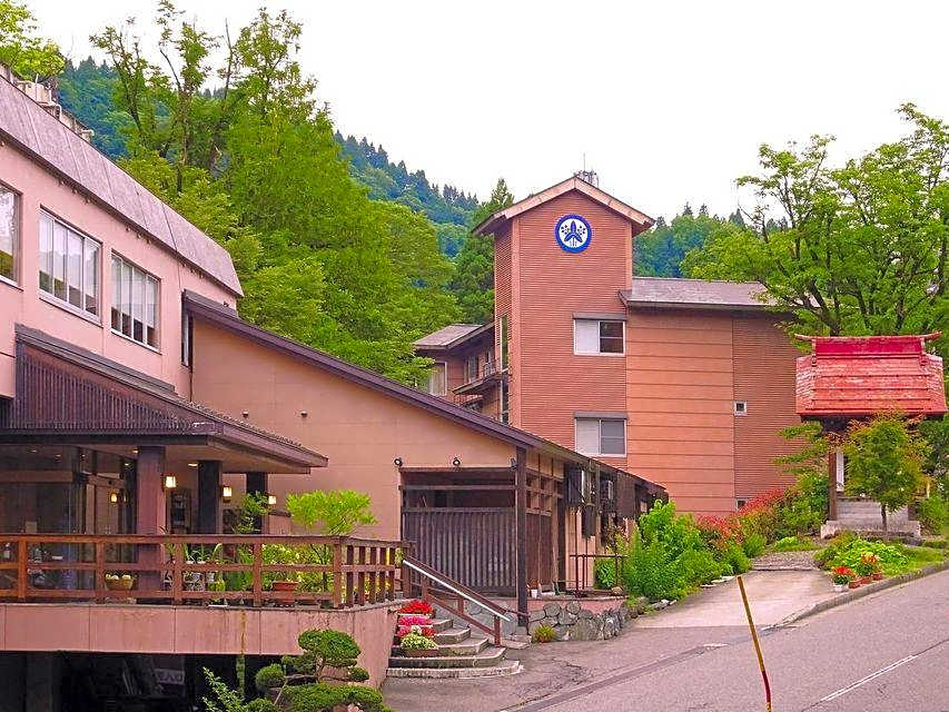 Yomoyama-Kan