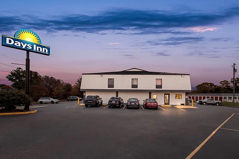 Days Inn by Wyndham Chesapeake