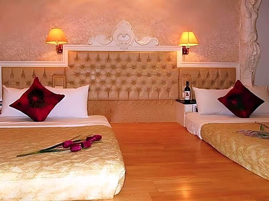 Blue sky Business hotel