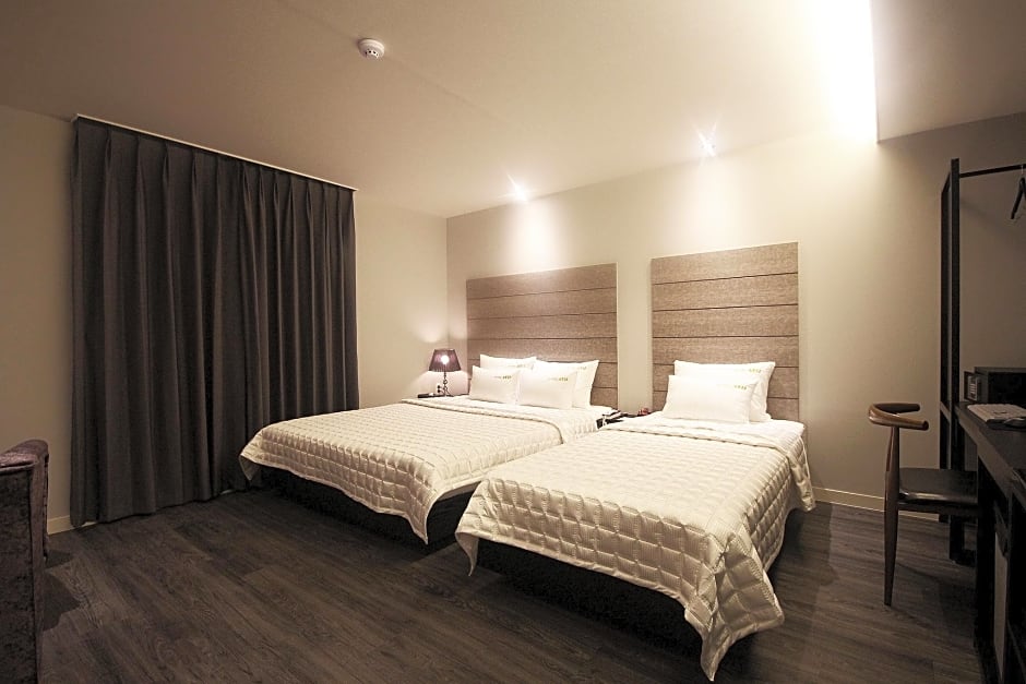 Mu Hotel
