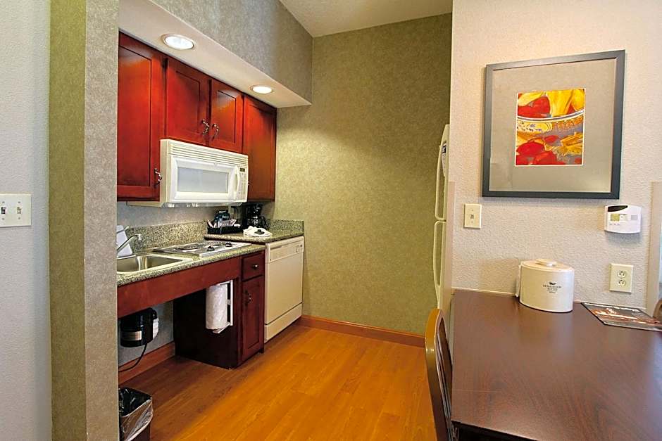 Homewood Suites By Hilton Bloomington