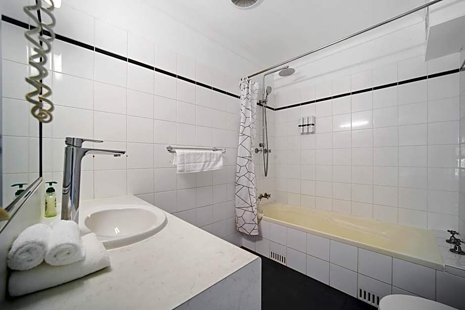 Golf Place Inn Wollongong