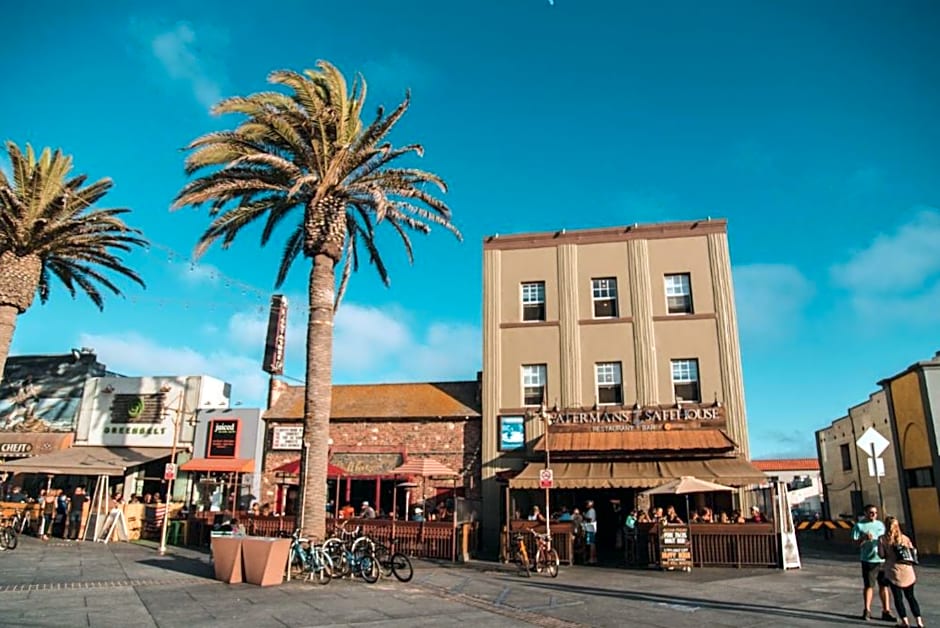 ITH Hermosa Beach Surf Hostel LAX