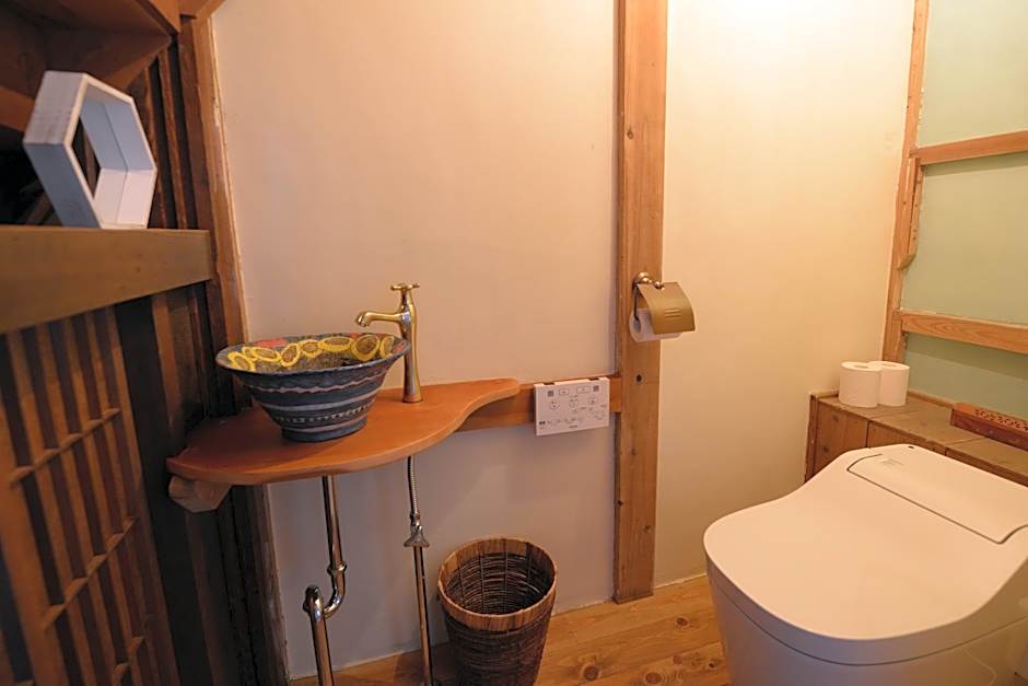 TAKETA Station Hostel cue