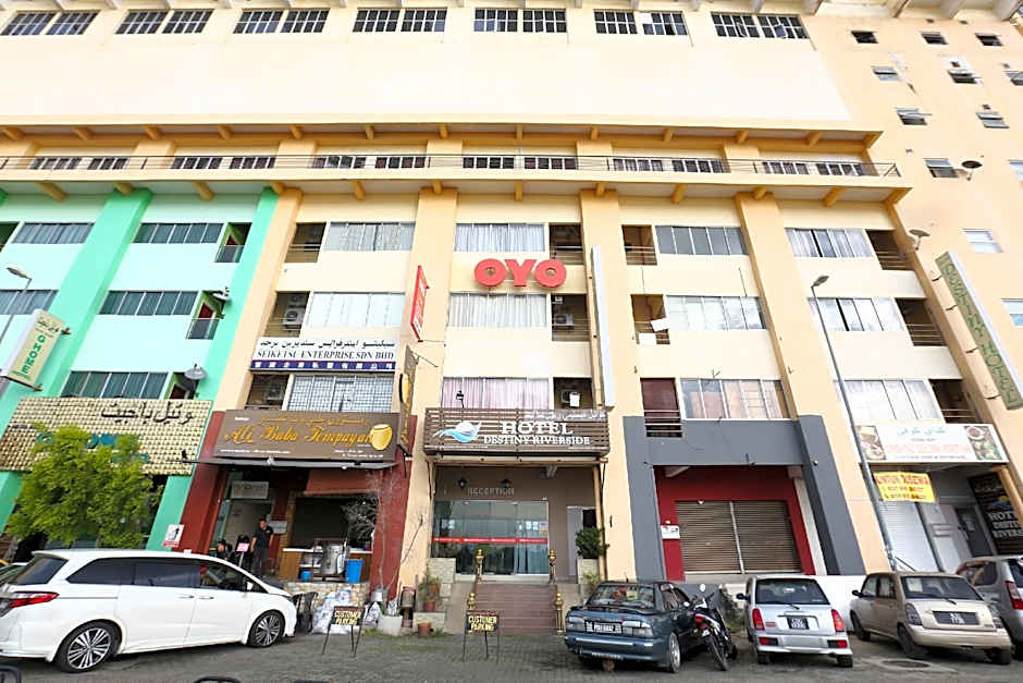 OYO 89588 Destiny Riverside Hotel